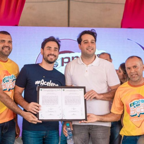 Prefeito de Santana do Mundaú assina ordem de serviço para reforma do Mercado Público