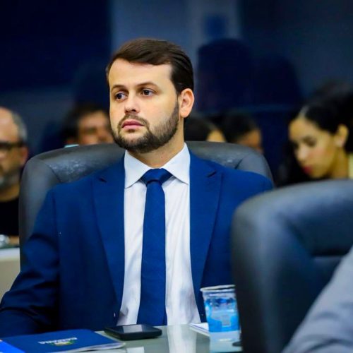 Vereador Neto Andrade denuncia venda irregular da área pública que abriga CAPS e delegacias na Jatiúca