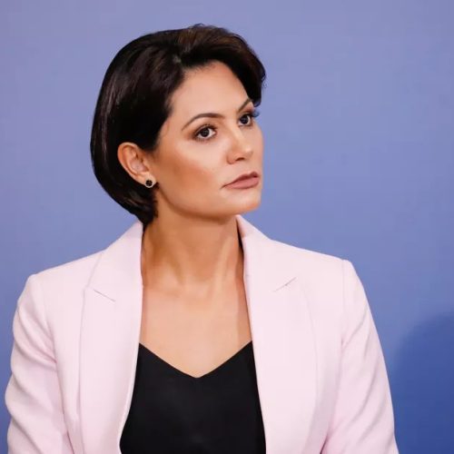 Michelle Bolsonaro defende megaoperação no Rio e chama Lula de cúmplice do tráfico em nota do PL Mulher