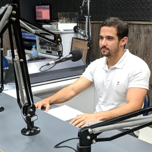 Desemprego cai a 5,6% e brasileiro tem maior renda média da história, comemora Cauê Castro