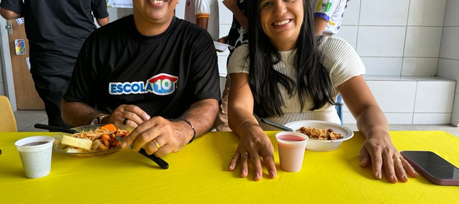 Prefeita Márcia Cavalcante visita estudantes e deseja bom desempenho no Saeb