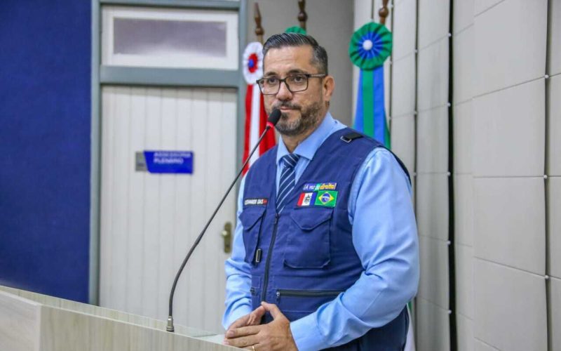 Leonardo Dias aprova lei que cria Ambulatório de Amamentação em Maceió