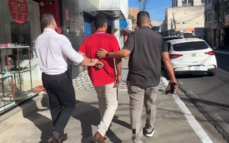 Justiça mantém prisão de dupla acusada por furtos e receptação de celulares em Maceió