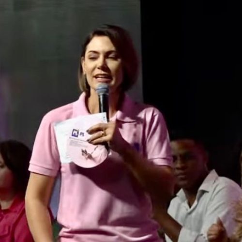 Michelle Bolsonaro diz que Jair é única opção da direita para eleições de 2026