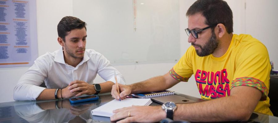 Atuação de Caio Bebeto garante climatização em salas de aula de escola municipal