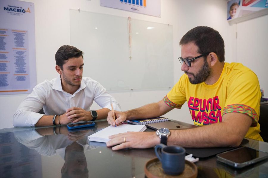 Atuação de Caio Bebeto garante climatização em salas de aula de escola municipal