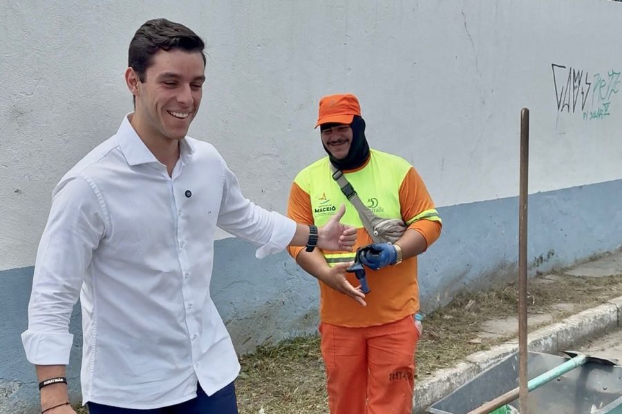 Após solicitação durante fiscalização, Caio Bebeto aciona Alurb e área escolar é revitalizada