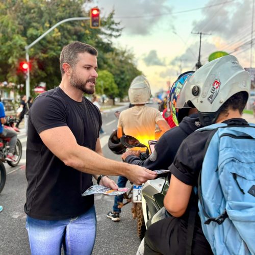 Thiago Prado realiza ação de conscientização contra a mendicância infantil em Maceió
