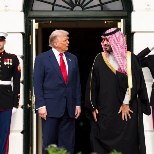 Trump sai em defesa de príncipe apontado como mandante do assassinato de jornalista