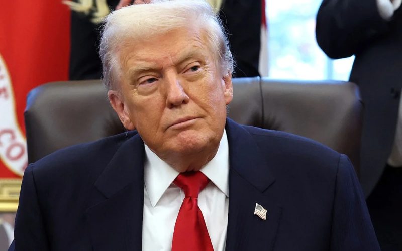 Trump sanciona lei que determina divulgação dos arquivos do caso Jeffrey Epstein