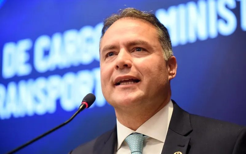 Renan Filho detona Eduardo Bolsonaro após anúncio de Trump: “Insignificante, mentiroso”