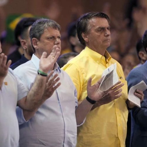 Bancadas evangélica e católica se solidarizam com Bolsonaro após prisão preventiva