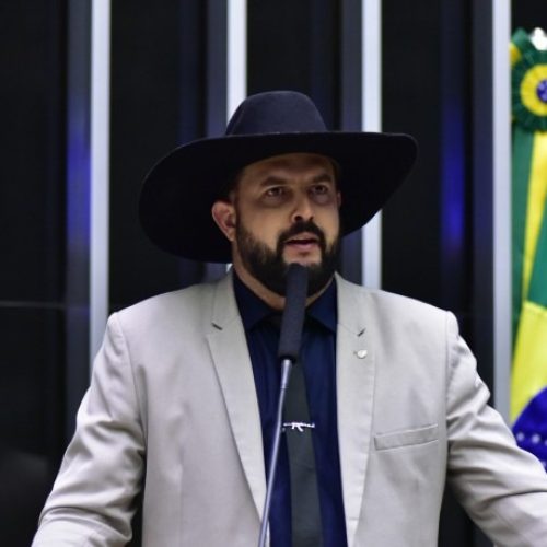 Zé Trovão faz discurso agressivo e acusa deputado petista de covardia e chama Moraes de cachorro