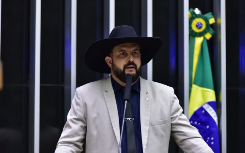 Zé Trovão faz discurso agressivo e acusa deputado petista de covardia e chama Moraes de cachorro