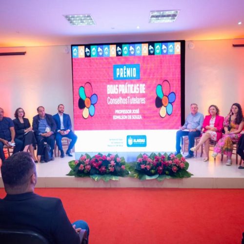 Teca Nelma reforça importância dos Conselhos Tutelares durante entrega do Prêmio José Edmilson de Souza