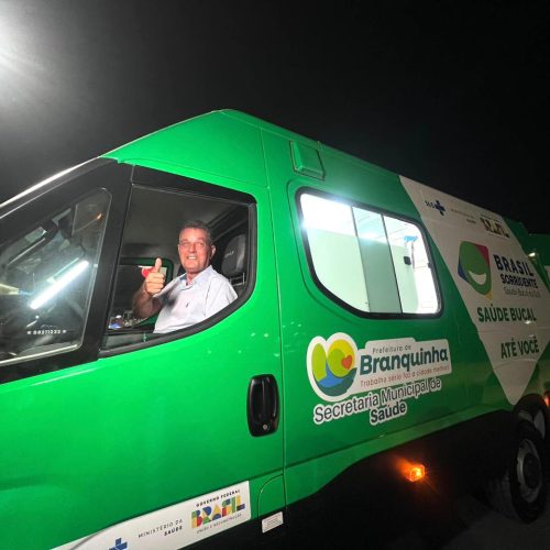 Prefeitura de Branquinha promove encerramento do Novembro Azul e entrega novos veículos