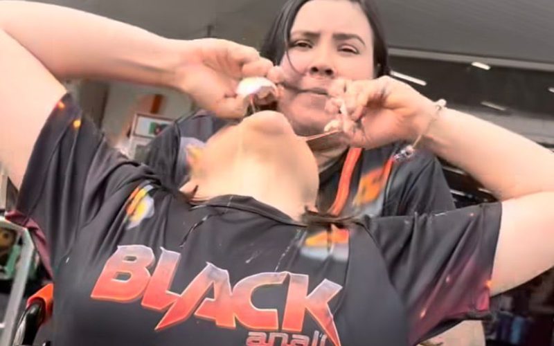 Propaganda de supermercado viraliza com ovo cru e produtos em oferta