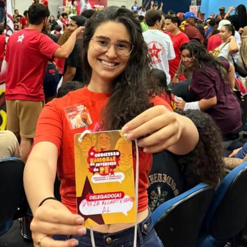 Teca Nelma participa do 6º Congresso Nacional da Juventude do PT e reforça compromisso com a mobilização jovem rumo à eleição de 2026