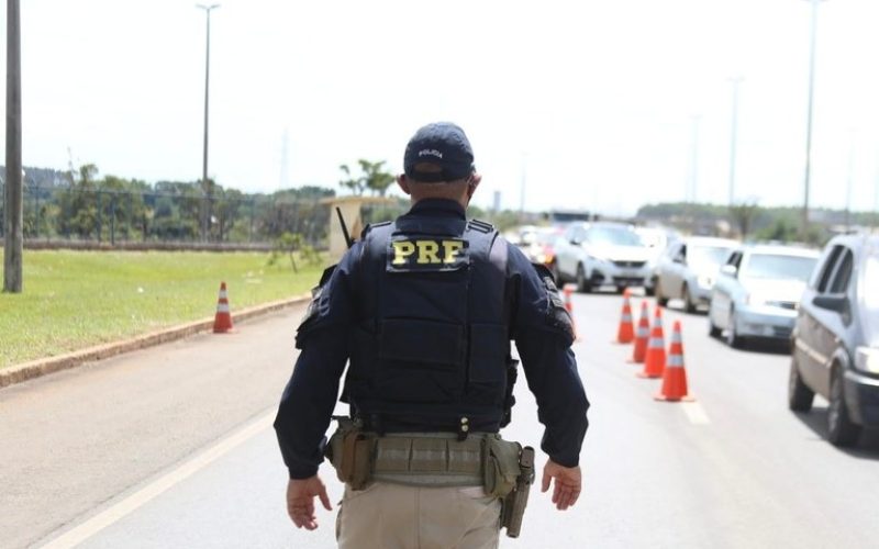 Operação Natal: PRF fiscaliza 1400 carros e feriado não tem registros de vítimas fatais em Alagoas