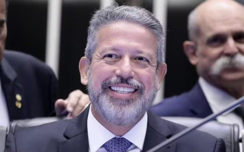 Força política: a 10 meses das eleições, Arthur Lira reúne apoio majoritário dos prefeitos do Sertão de Alagoas