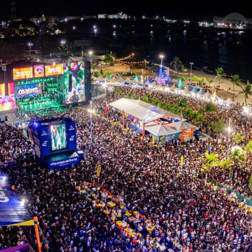 Verão Massayó reúne milhares de pessoas e movimenta a capital no primeiro fim de semana