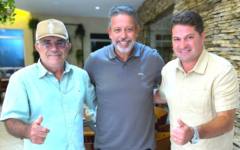 Arthur Lira avança no Agreste e recebe em Igaci o apoio do prefeito Petrúcio Barbosa e do ex-prefeito Toinho Barbosa