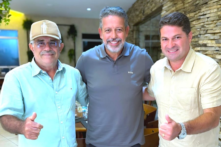 Arthur Lira avança no Agreste e recebe em Igaci o apoio do prefeito Petrúcio Barbosa e do ex-prefeito Toinho Barbosa