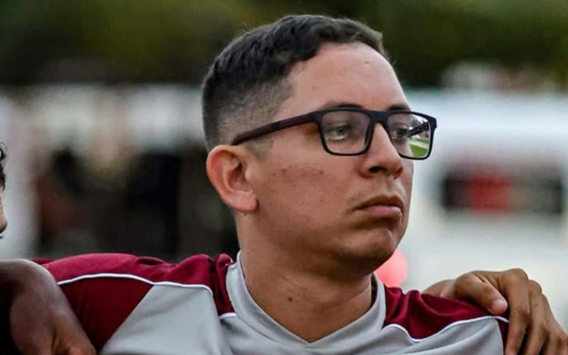 Novas imagens mostram momento em que suspeito de matar funcionário do CRB foge com comparsa; veja vídeo