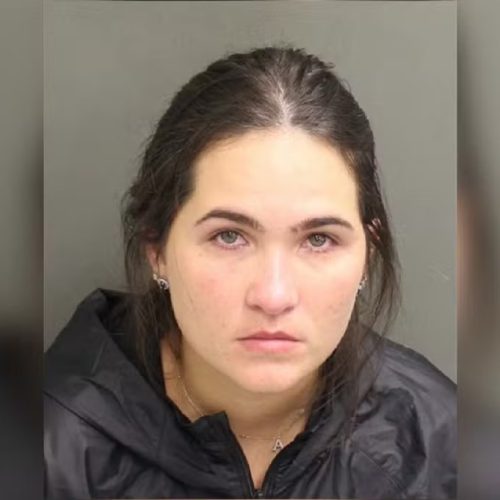 Esposa de Henrique, da dupla Henrique & Juliano, tenta fugir da polícia em Orlando e é presa