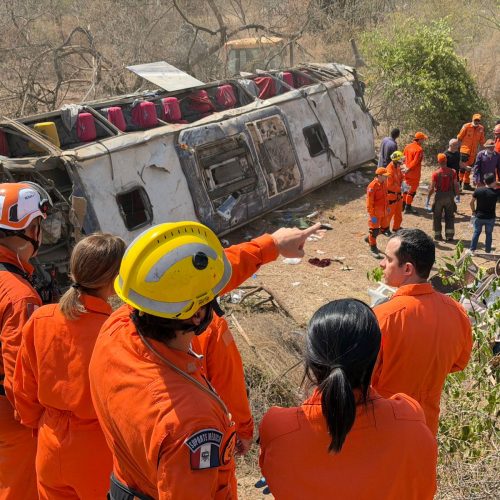 Durante coletiva de imprensa dos bombeiros, coordenador do Samu detalha resgate de vítimas de tragédia em São José da Tapera