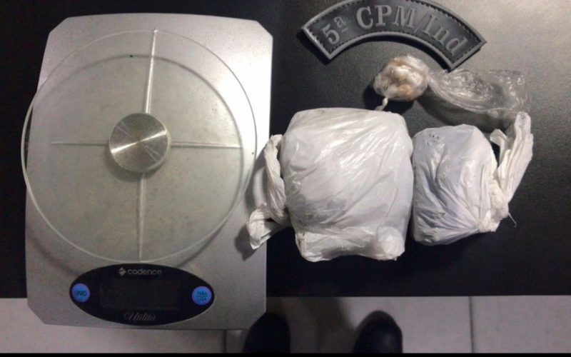 Homem é preso por tráfico de drogas no bairro da Santa Lúcia