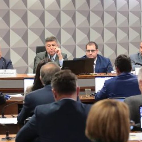 Alfredo Gaspar pede quebra de sigilos de Carlos Lupi para aprofundar investigação sobre descontos ilegais