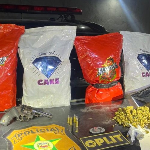PC apreende 3 kg de maconha e revólver após denúncia no Jacintinho