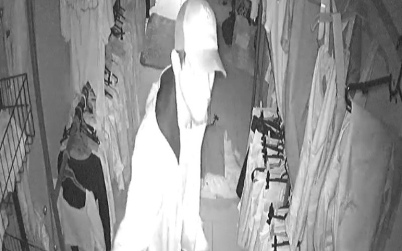 Loja de roupas é furtada durante a madrugada em Arapiraca