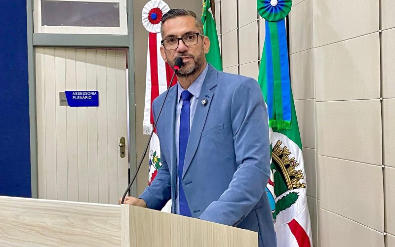 Leonardo Dias repercute prisão de Vorcaro e parabeniza ministro Mendonça: “Coragem que precisa ser reconhecida”