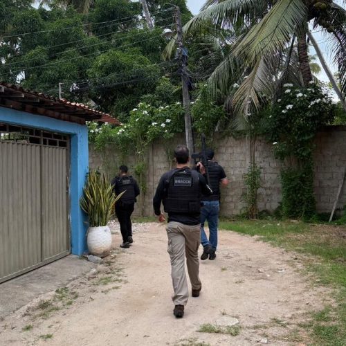 Idoso é preso acusado estuprar vizinha de apenas 6 anos de idade no Benedito Bentes