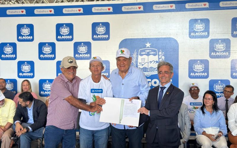 Prefeito Petrúcio Barbosa destaca entrega de 318 títulos rurais para agricultores de Igaci
