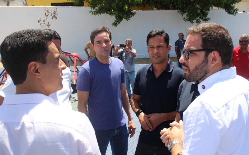 Kelmann elogia ações do prefeito JHC durante inauguração da creche Gigantinhos da Garça Torta