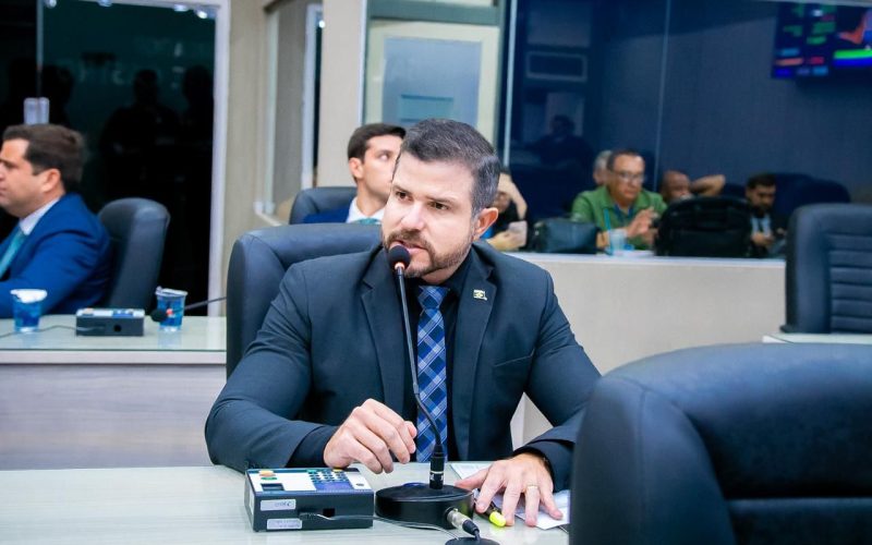 Thiago Prado defende união de órgãos para coibir arrombamentos no Centro de Maceió