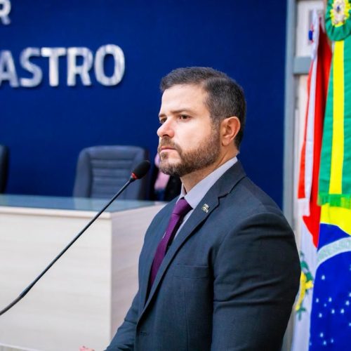 Vereador Delegado Thiago Prado propõe audiência pública sobre regulamentação de passeios noturnos nas praias de Maceió