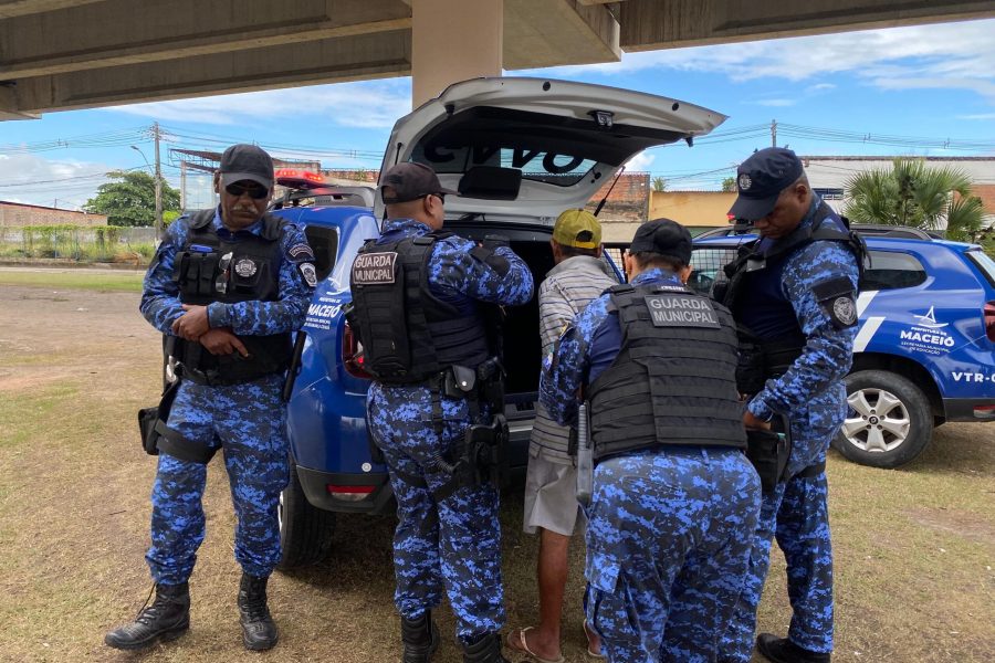 Homem procurado por homicídios é preso em Maceió com auxílio de reconhecimento facial