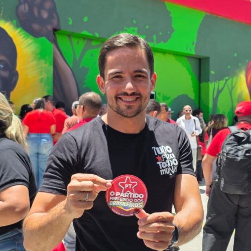 Cauê Castro participa de inauguração do novo diretório do PT em Alagoas