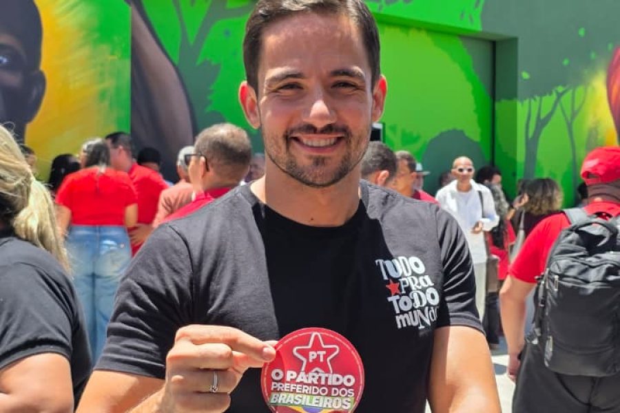 Cauê Castro participa de inauguração do novo diretório do PT em Alagoas