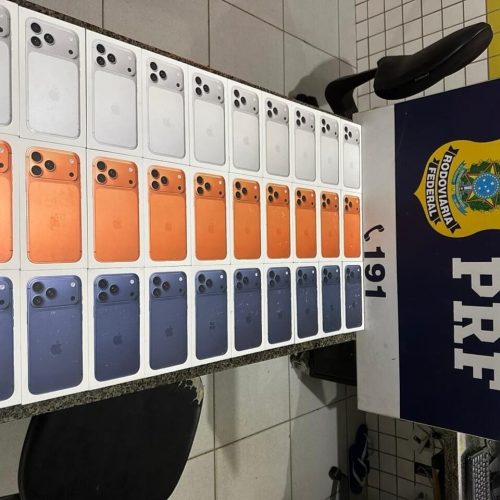 Motorista tenta desviar de fiscalização e acaba flagrado com 30 iPhones sem nota fiscal no interior de Alagoas