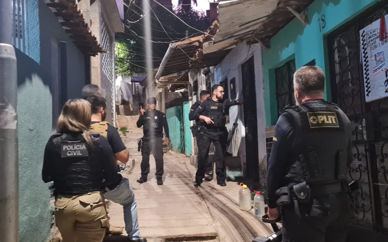 Suspeitos de envolvimento em pornografia infantil e estupro de vulnerável são presos em Maceió