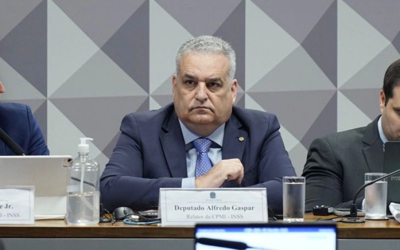 Mais de 200 indiciamentos: Alfredo Gaspar avança na fase final do relatório da CPMI que investiga crime contra aposentados e pensionistas