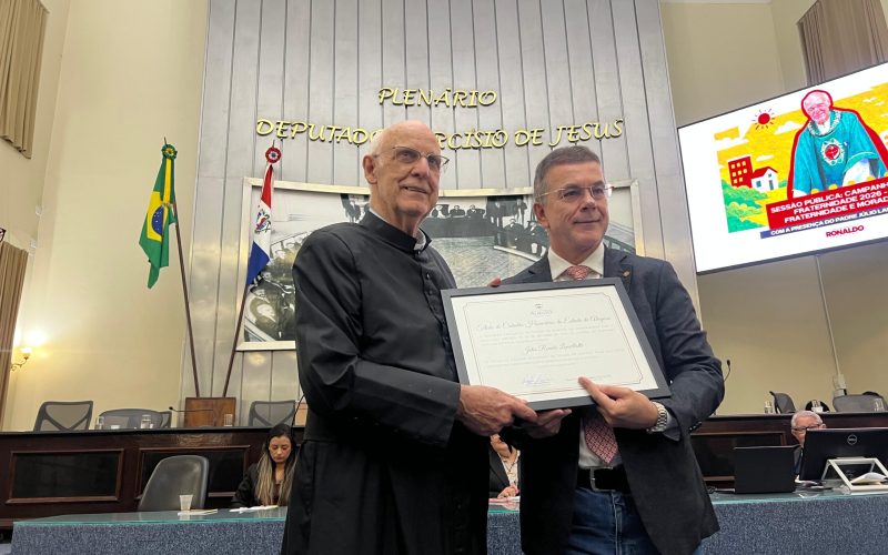 Pastor defende beatificação de Padre Júlio Lancellotti durante homenagem em Alagoas
