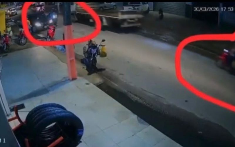Ciclista morre após bater em moto e ser atropelada por caminhão em Arapiraca
