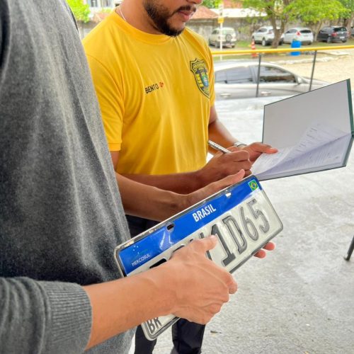 Perdeu a placa do seu veículo com as chuvas em Maceió? DMTT explica o que fazer