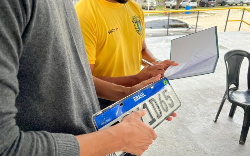 Perdeu a placa do seu veículo com as chuvas em Maceió? DMTT explica o que fazer